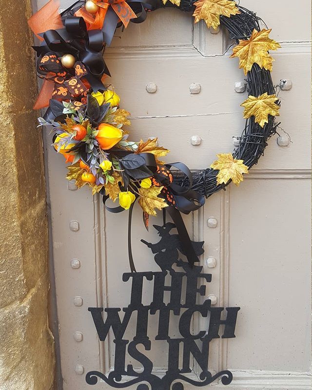 WoodEndCrafts's tweet photo. I know it's only August but Autumn is on its way ..... #etsy shop: Halloween Door Wreath #housewares #homedecor #black #halloween #halloweenwreath #doorwreath https://t.co/wML6n3pQdJ #trickortreat #spooky #fall2018 #2018 #trends #witch #intsaphoto #smallbusiness #etsygifts #ets… https://t.co/JCWHZdPKlk