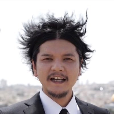 関暁夫dot ね 言ったでしょ 秘密結社に関わりすぎたせいで髪がたってるでしょ と言いつつも 寝坊して寝癖を直せなかった事を隠蔽しようとしている関暁夫