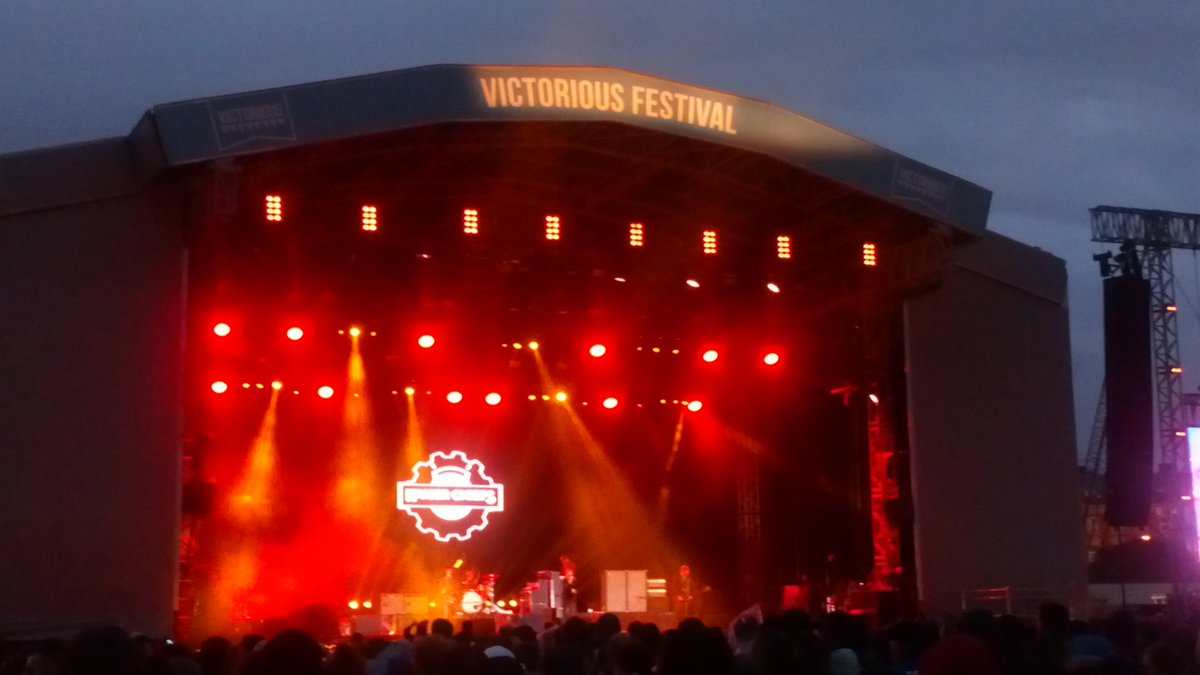 Wet and windy but still wonderful #victoriousfestival #loveportsmouth