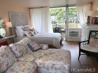 HawaiiHomesIntl's tweet photo. Renovated in 2018, this charming studio apt features the feel of a country inn providing a sanctuary with Diamond Head and ocean views. 
- Studio / 1 bath
- 330 square foot

For Instant Info Visit!
https://t.co/TaRDZjXwAq

#Diamondhead #Waikiki #Home #Hawaii #Honolulu #condo https://t.co/phIsw0PY2C