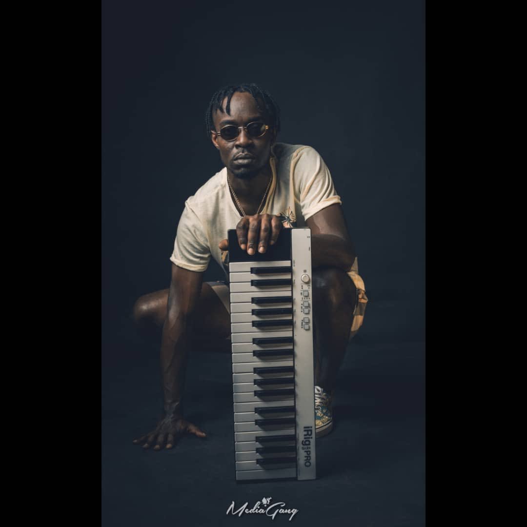 skontigh's tweet photo. Krazy Beat Maker From The Camp Of Madtime Entertainment. BOOK @skontigh For All Your Beats, Recordings And Mix And Mastering. Contact @skontigh on 0208145485. Photo credit >>> @enchillabraham . #W.O.Y.O #WOYO #MADTIME #KBMMUSIC https://t.co/lwDBzrbPFX