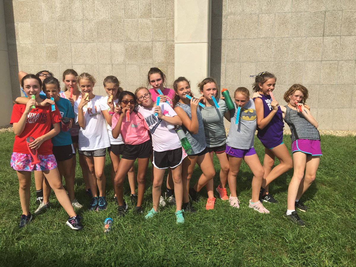 Bulldogs_BMS's tweet photo. Good luck to the @batchelorms girls and boys cross country teams this weekend as they open the season at The Bloomington Classic! @bms_messmann @mad_science_bms https://t.co/FBEYUWdzte