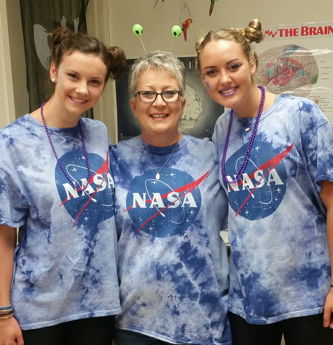 BHS_Chum's tweet image. A little freshman school spirit! #boazpirates