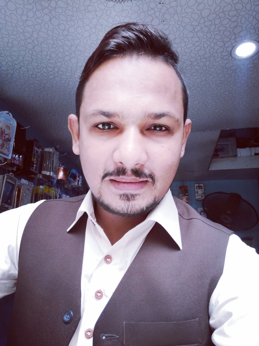 Ashraf_pk36's tweet photo. We are in suicide preparations🖕👈

Conspiracies sucks your😜😢😜👈

Bye😥bye😢Eid❤️ul💚Azha💙2k18 https://t.co/hLRJ2C3348
