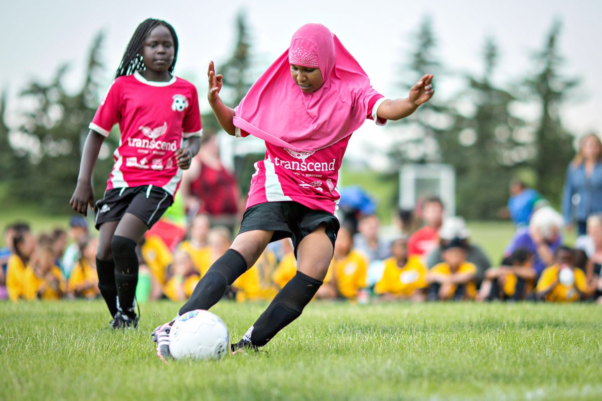 freeplayforkids's tweet photo. Help>>> 
We have one more team that needs sponsoring for our fall soccer season. $1000. Your logo on all the jerseys like in photos.
Where your money goes is broken down in photo. https://t.co/vzdDXv0m6A
