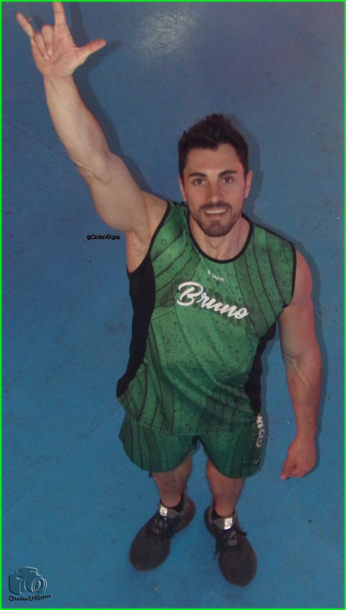 CintiaVRojas's tweet photo. #CombateSabado18 @BruSainzMicheli https://t.co/5FktTFwt2z