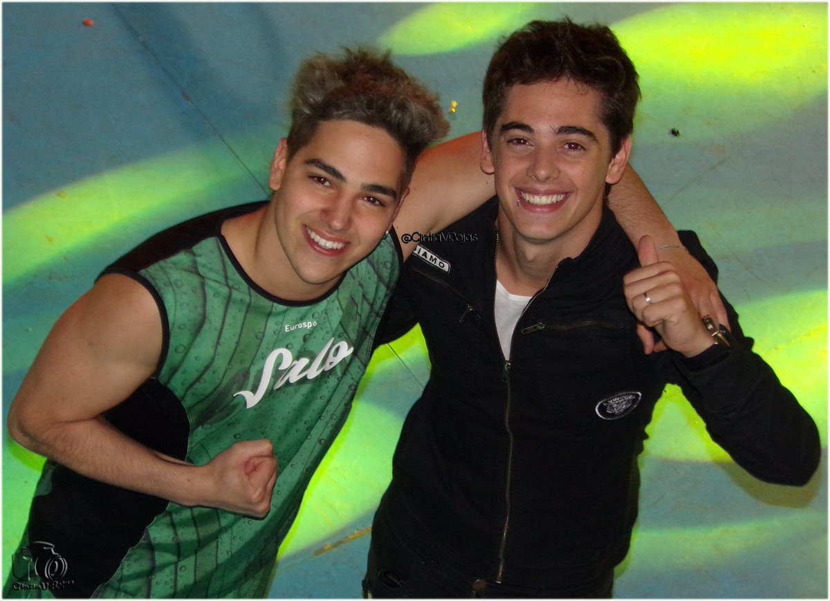 CintiaVRojas's tweet photo. #CombateSabado18 @Salo_Silberman y @sergiocelli https://t.co/2ZLPZh3M4R