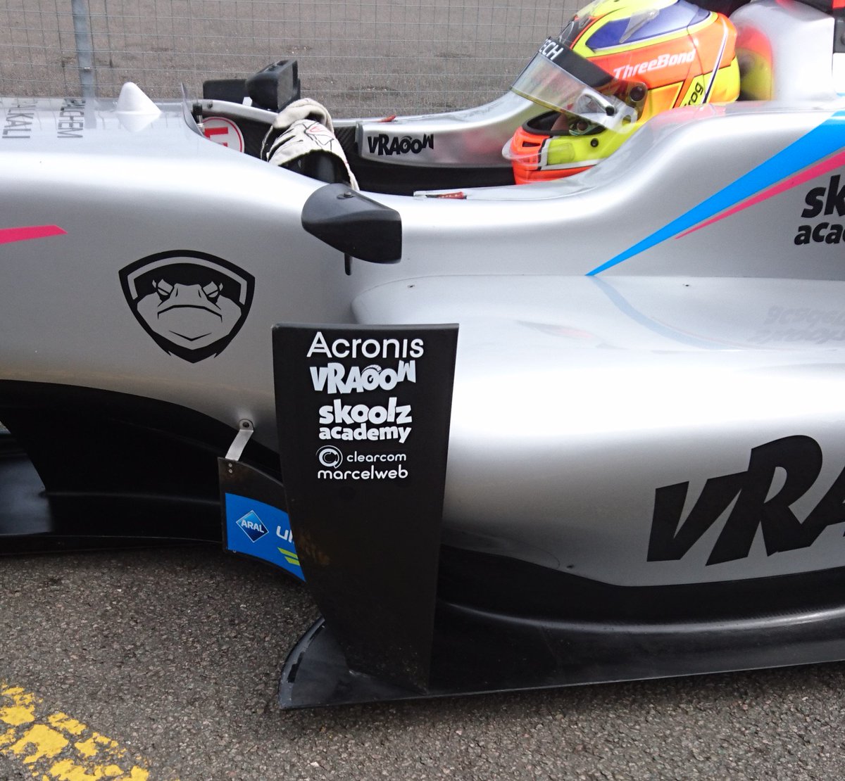 ClearCom_'s tweet photo. Did you know that aside from building #livecalltracking solutions, we also sponsor a #F3 #racing team? This weekend they are competing in @circuitomisano and we want to wish them the best of luck! #proud #race #FIAF3 #Hitechgp #Bullfroggp  #goodluck @HitechGP @gp_bullfrog https://t.co/3TeaNCL5Ai