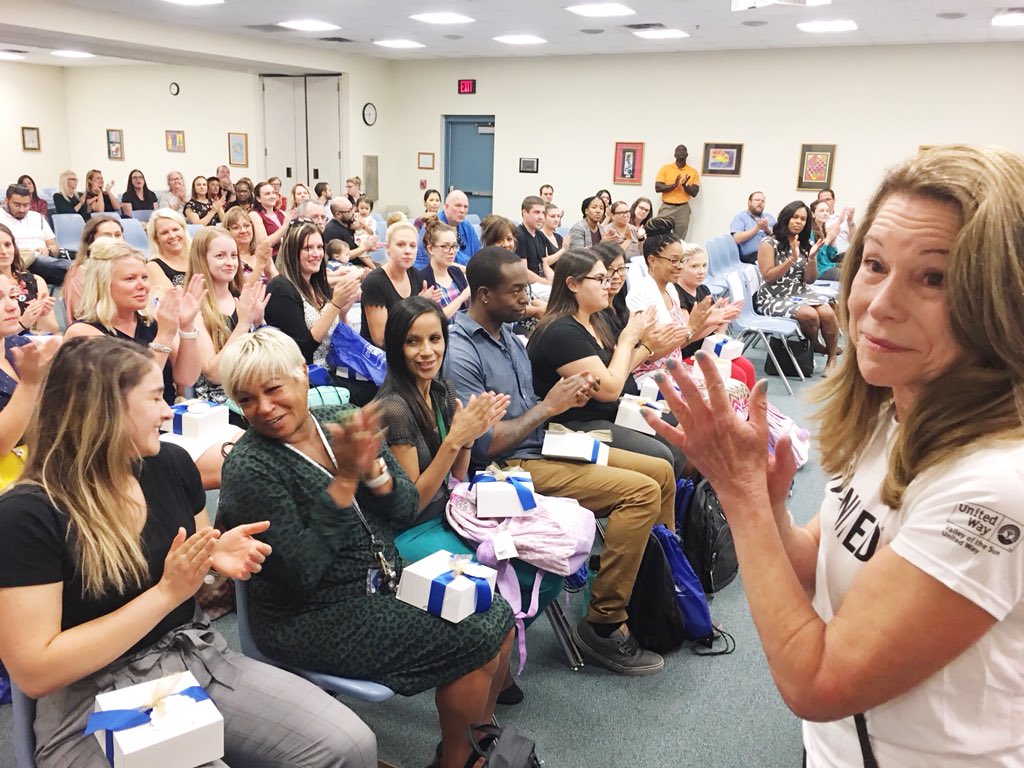 myvsuw's tweet photo. Why $530? That’s how much a teacher spends on average from his/her own pocket to buy necessary school supplies. With this gift, thanks to @Walmart, we hope these educators don’t have to make sacrifices to stock their classrooms. #walmartaction https://t.co/lctEpuET6R