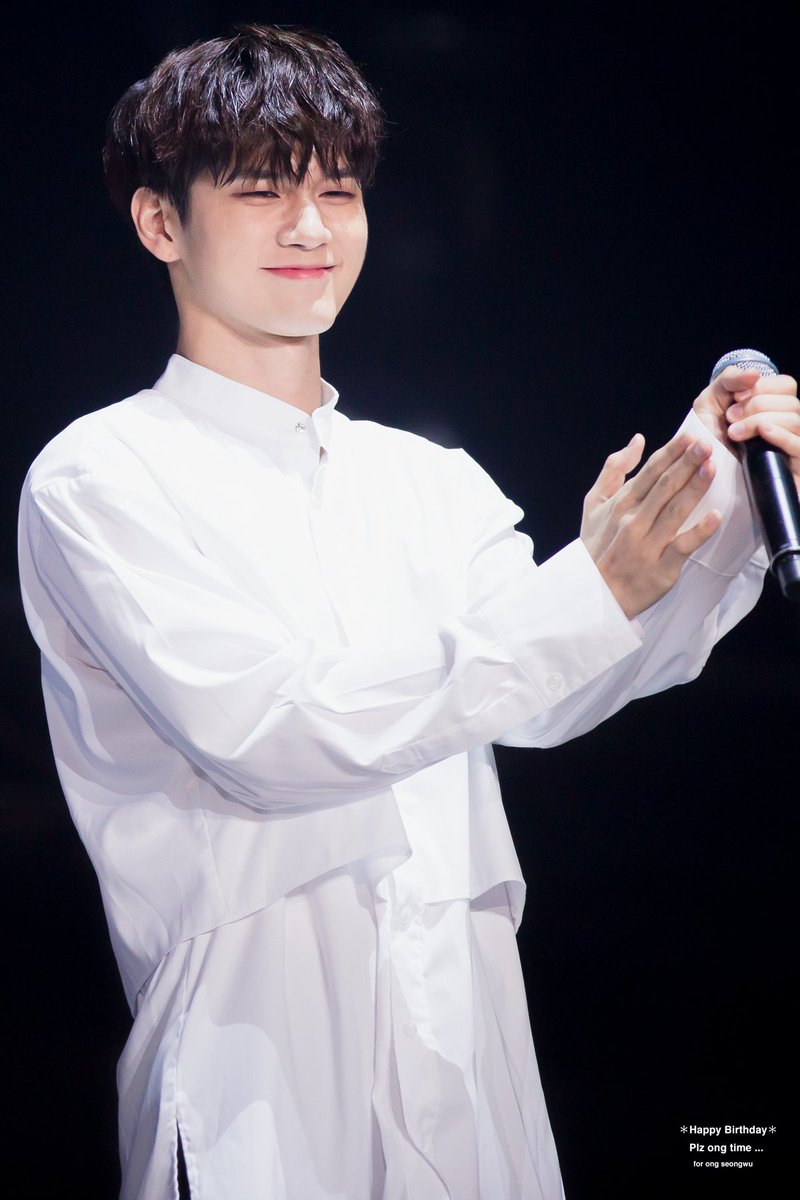 plzongtime's tweet photo. 🎀성우야 생일축하해( ̳• ·̫ •:· ̳)♡🎀
😌태어나줘서 고마워🙏

#찬란한별_옹성우_생일축하해
#Happy_ONG_Day
#옹성우 #OngSeongwu 
#워너원 #WANNAONE https://t.co/fedrZX49mi