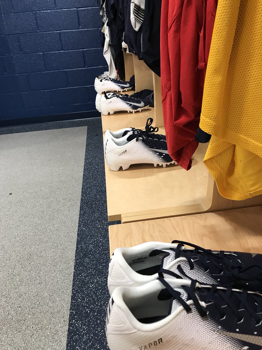 HUBisonEquip's tweet image. Game cleat issue day for @HUBISONFOOTBALL #MissionPossible2 #wewantmore
