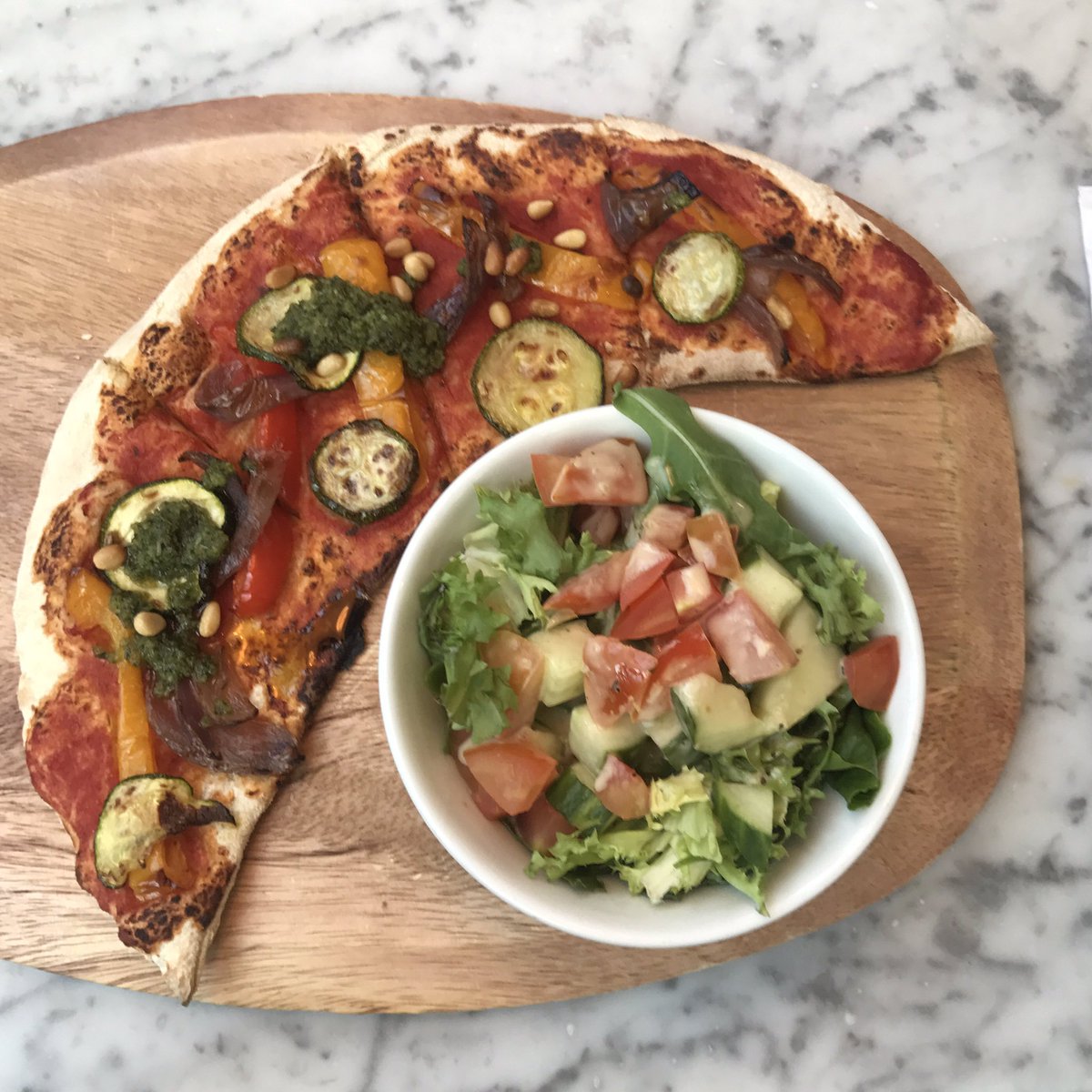 megcanfitness's tweet photo. #foodFriday 😛😛😛😛 https://t.co/BOK3MXngd0