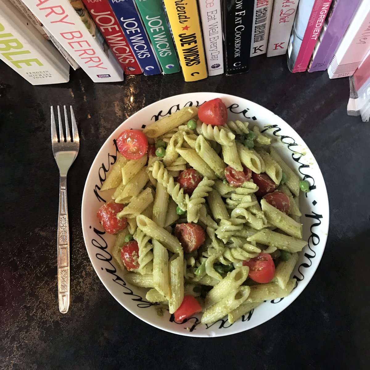 megcanfitness's tweet photo. #foodFriday 😛😛😛😛 https://t.co/BOK3MXngd0