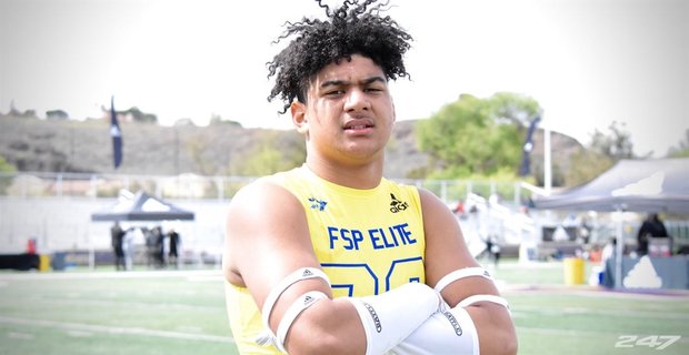 We've released the initial Top100 for the class of 2021, led by stud J.T. Tuimoloau 247sports.com/Article/Colleg…