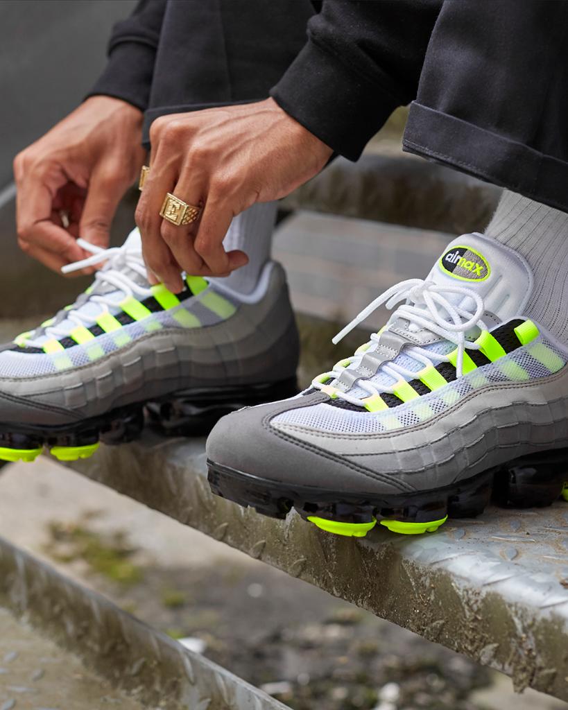 mens vapormax size 9