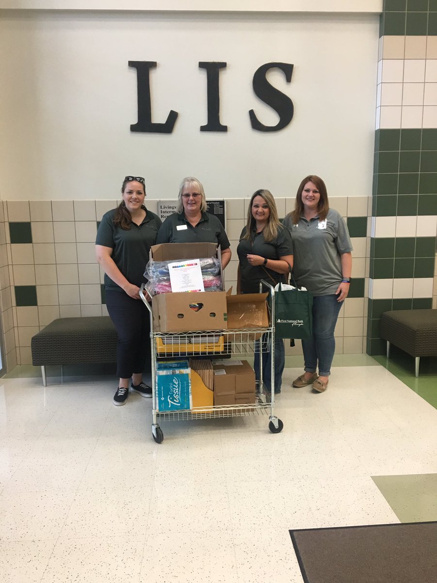 livcreekside's tweet photo. LIS is so very thankful to all community members that contributed to the School Supply Drive! Thank you all so much!!! @LivingstonISD #lispride #Kidsdeserveit https://t.co/XTCnFkAXF2