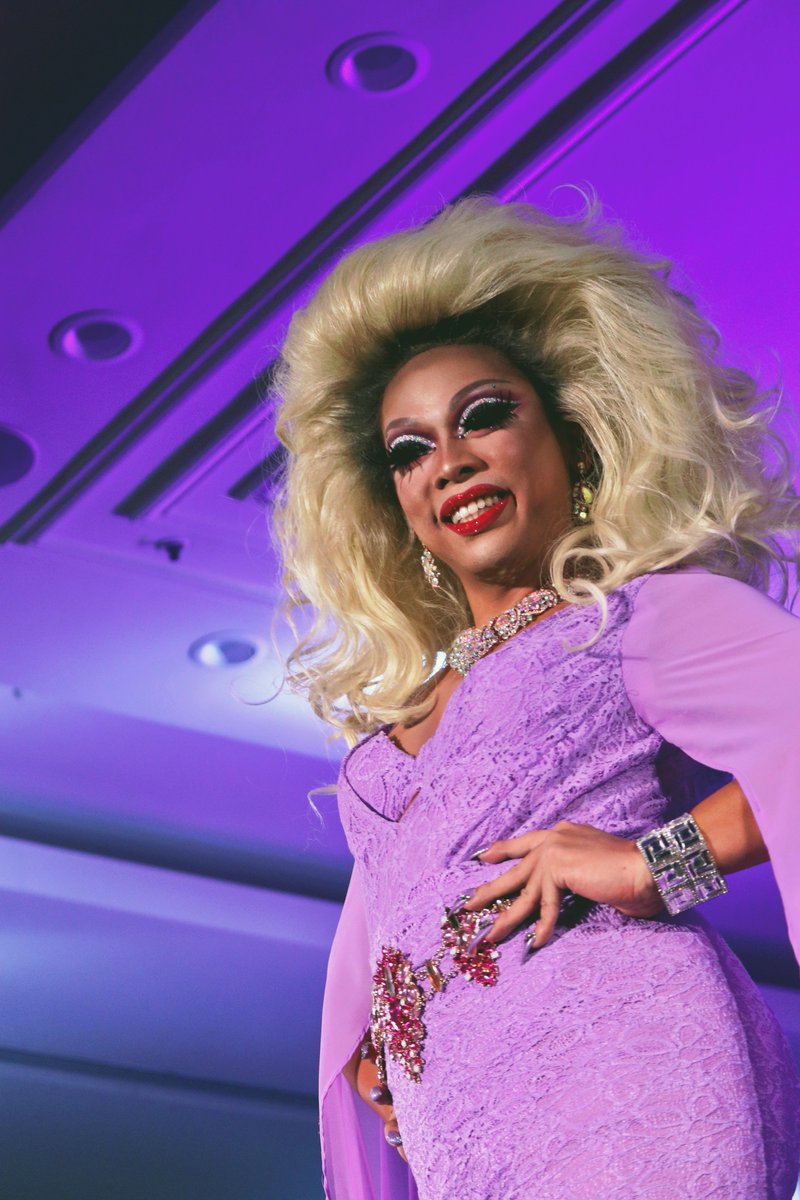aaron_hemens's tweet photo. Queens #pridepageant #CapitalPride #ottnews https://t.co/chhX8u2Smr