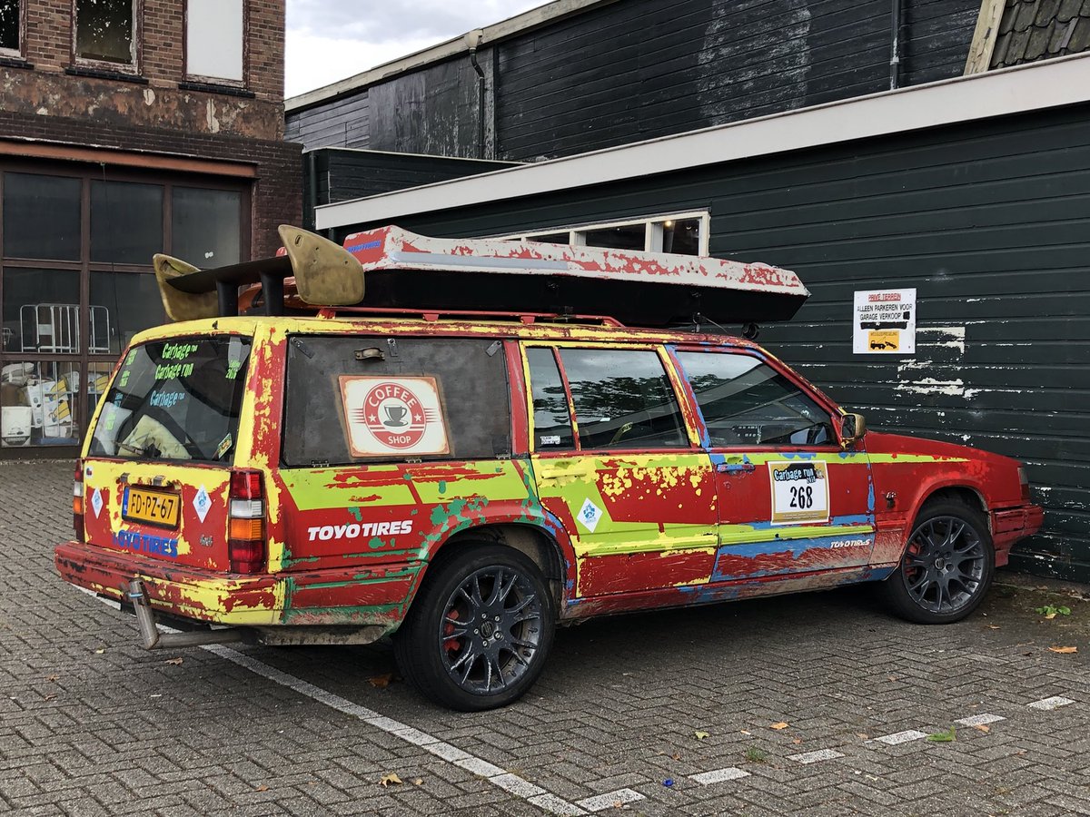 Brantsen's tweet photo. Gespot in Breukelen vandaag. #Volveau https://t.co/uewgIlXTPg
