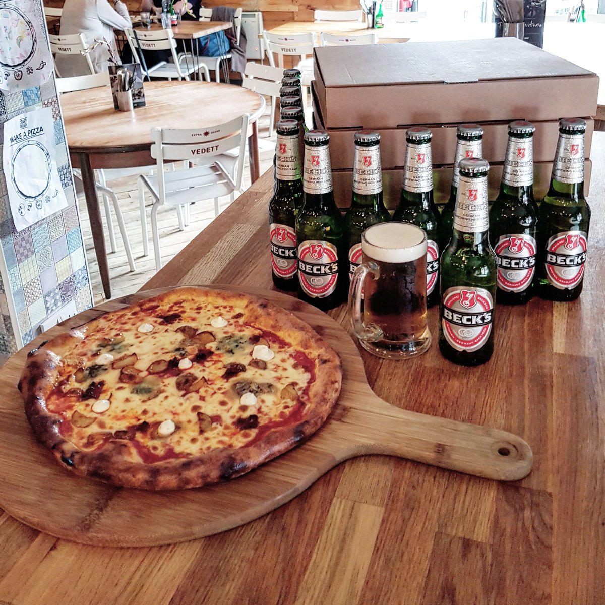 If you're putting your feet up this Friday night instead of hitting #KelhamIsland ... then head onto <a href="/deliveroo/">Deliveroo</a> and get a little bank holiday treat for yourself!
•
A free bottle of @becksbeer with every pizza ordered! Here's some next to our NDUJA.
•
Calories.com 😍