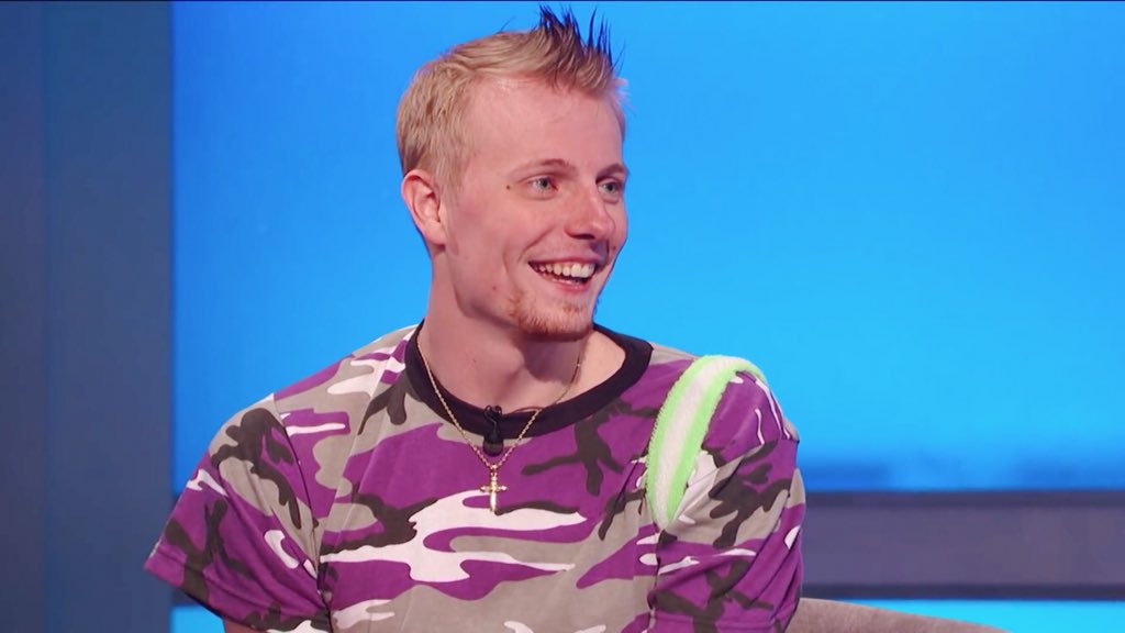 missbigbrotha's tweet image. i miss u already legend 🤧