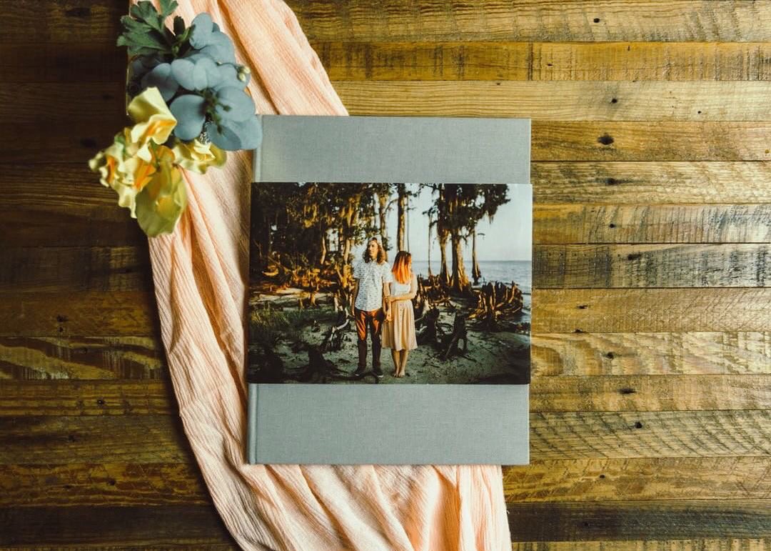 SUMMER PHOTO BOOK SALE! Take 20% any photo book (or zine!) with the code BOOKS and save the dreamy summer feeling for later. Tag your favorite summer adventure buddy, so they can send you snaps for your book. Sale ends 8/27. parabo.press/photo-books?ut…