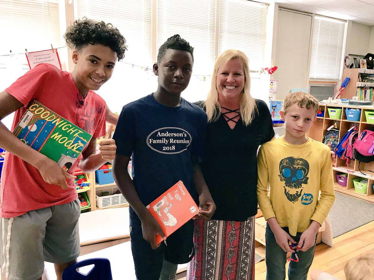 Thank you Mrs. Cox for allowing our <a href="/JMS_Eagles/">JeffersonMS</a> to read with your class. #CBL #1millionmemories