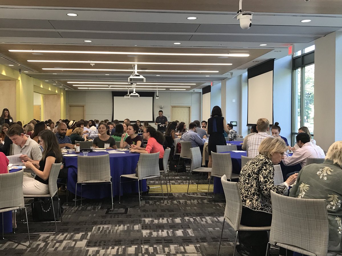 AU_SPA's tweet photo. Our @AU_SPA faculty and advisors are helping to make the transition to SPA as smooth as possible. #Welcome2SPA https://t.co/unCBZ7UDBj
