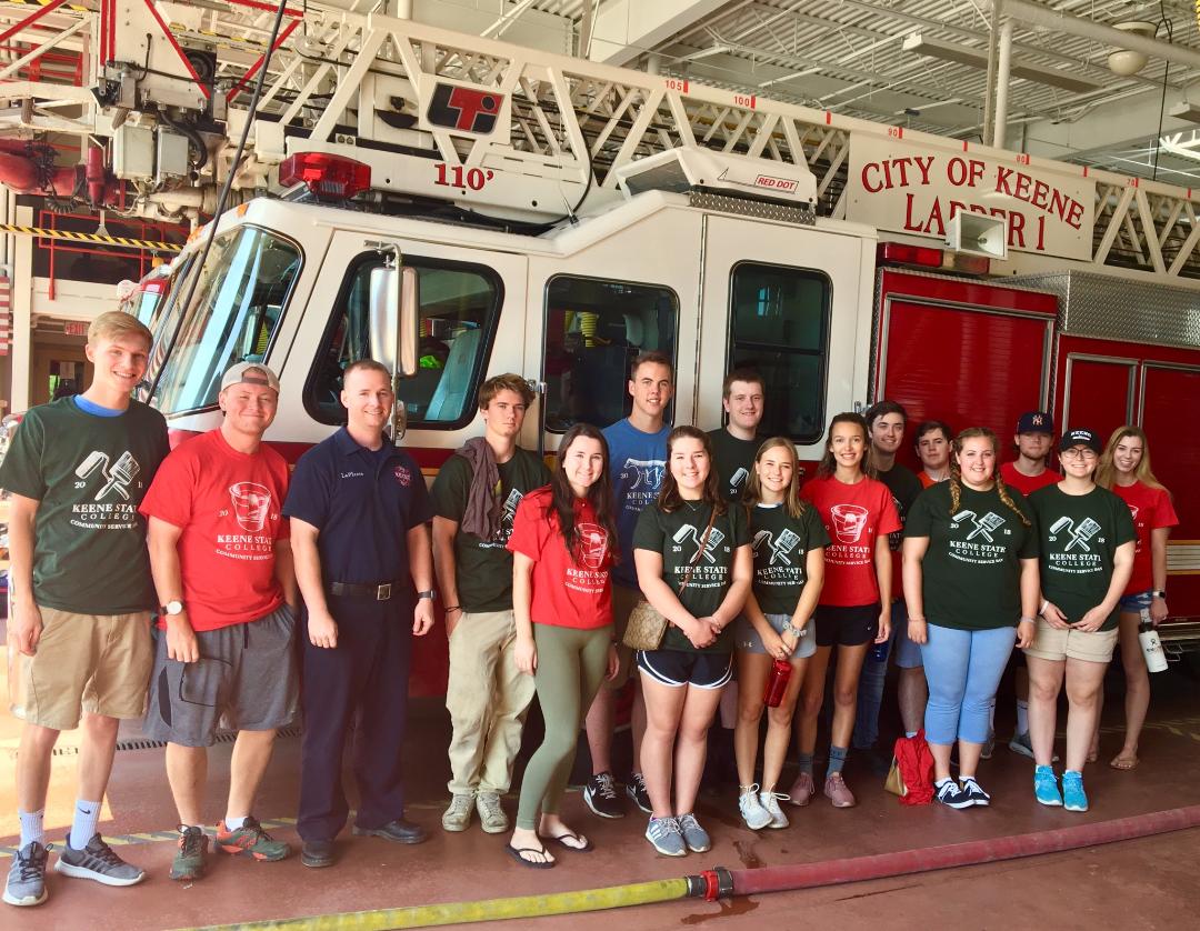 KeeneFire's tweet photo. We had a great group of students from @KeeneState_ here this morning as part of their community service day. Thank you and best of luck with your studies. @KSCPresTreadwel @KSCInvolvement @KSCAdmissions https://t.co/hICoQp87Vo
