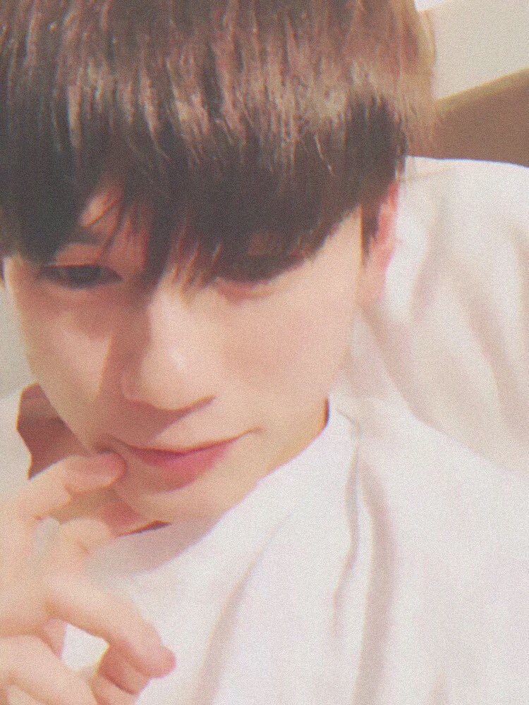__yourcigarette's tweet photo. don’t let anyone dim your light
happy birthday to my cig

#찬란한별_옹성우_생일축하해
#Happy_ONG_Day 
#옹성우 #ONGSEONGWU https://t.co/HYZhAoNSWb