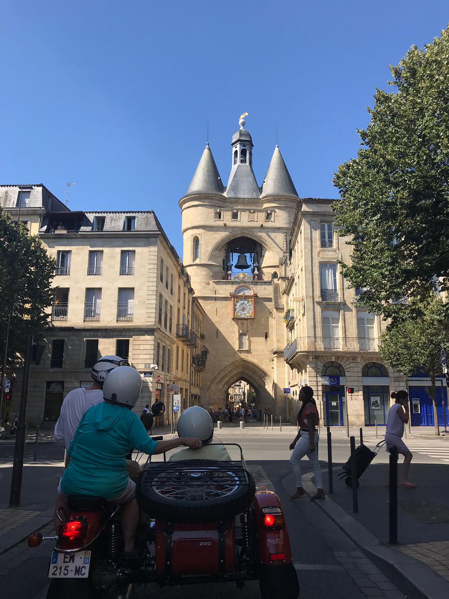 Still reminiscing about one of my favourite weeks on FaM.......beautiful Bordeaux and some amazing travel friends #takemeback #cruisetakeover #uniworld #luxury #travel