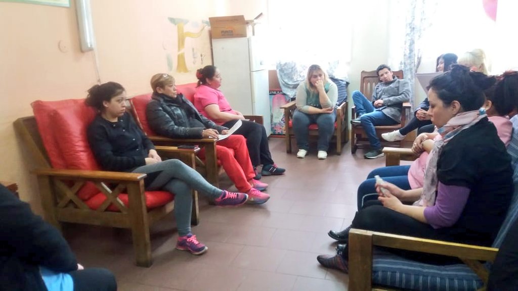 ATESantaCruz's tweet photo. #Desarrollo | ATE realiza asamblea con excelente participacion de las y los trabajadores del Hogar para adultos mayores "Zumalacarregui", se habló sobre las paritarias y el concreto avance que esta haciendo #ATEDesarrollo en las Misiones y Funciones.
#OrganizATE🗞️ https://t.co/GDCPHhtCEx