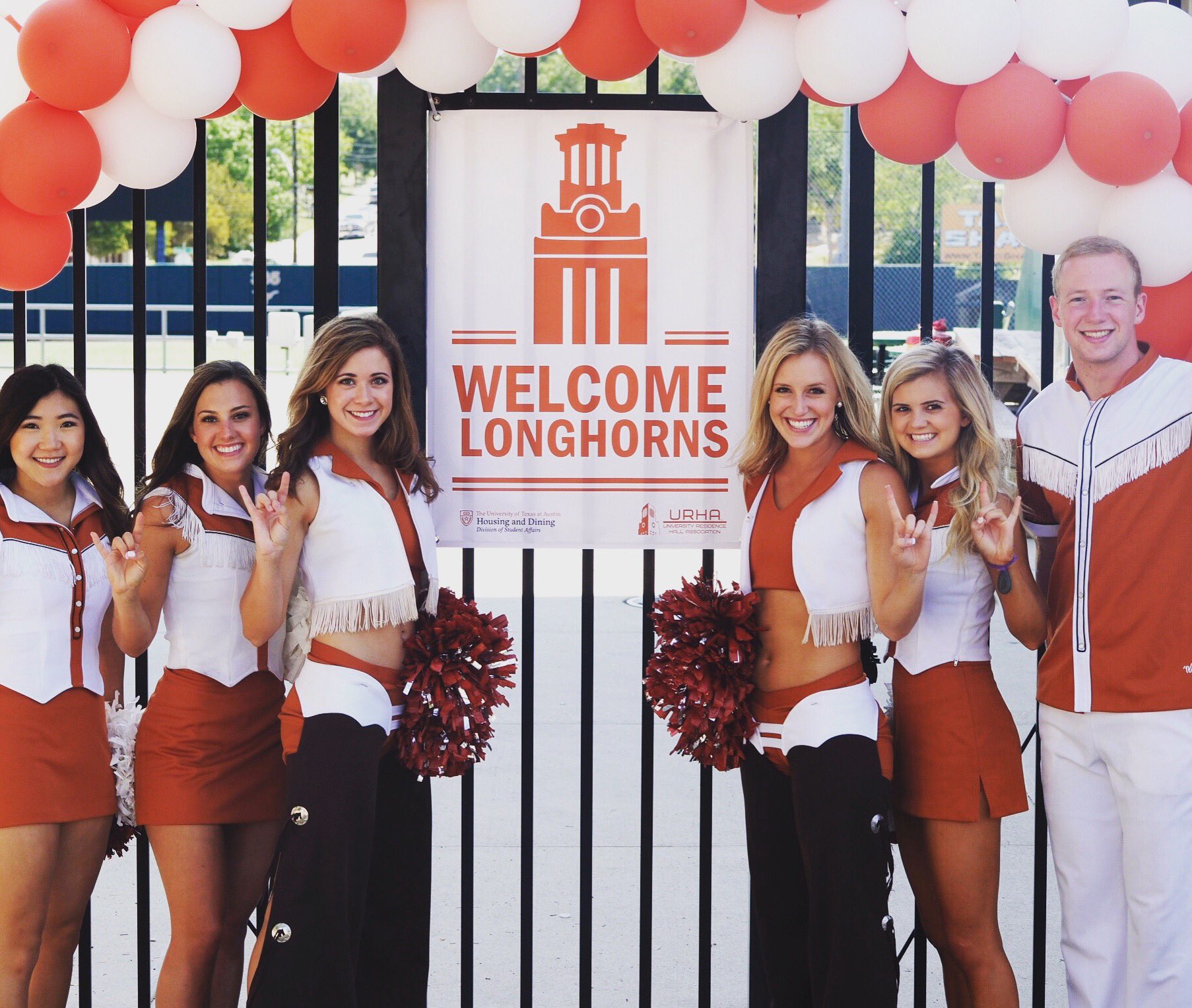 DlYV27UUwAAVPQY.jpg:large