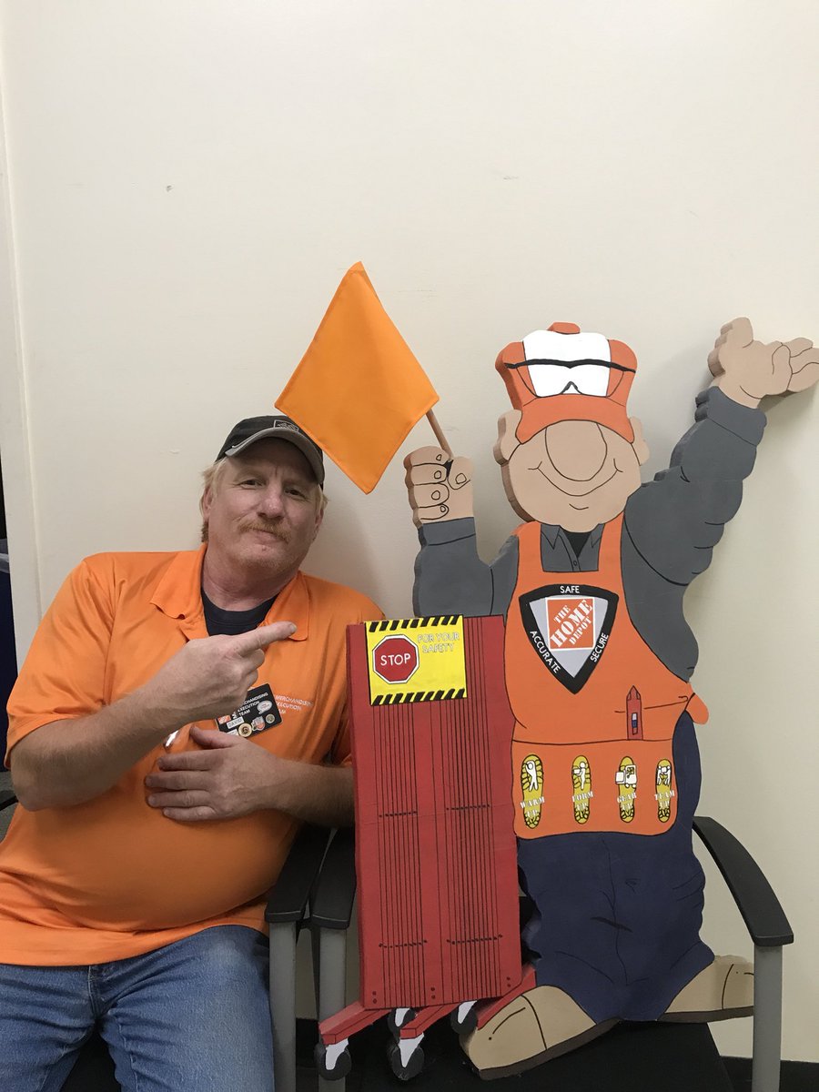 1117Cooper's tweet image. Club 365 for the Pontiac MET team!! Great job on working safely throughout the year! #SafetyFirst #teampontiac