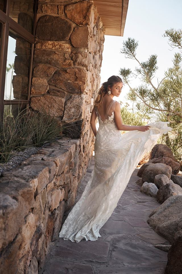 Bhldn Weddings On Twitter Bhldn S Fall Collection Gown Pop Ups With Thevenuereport Start Today First Stop Aparium Detroit Foundation Hotel Learn More Here Https T Co Xcpxofwpmj Https T Co E0umayxgru
