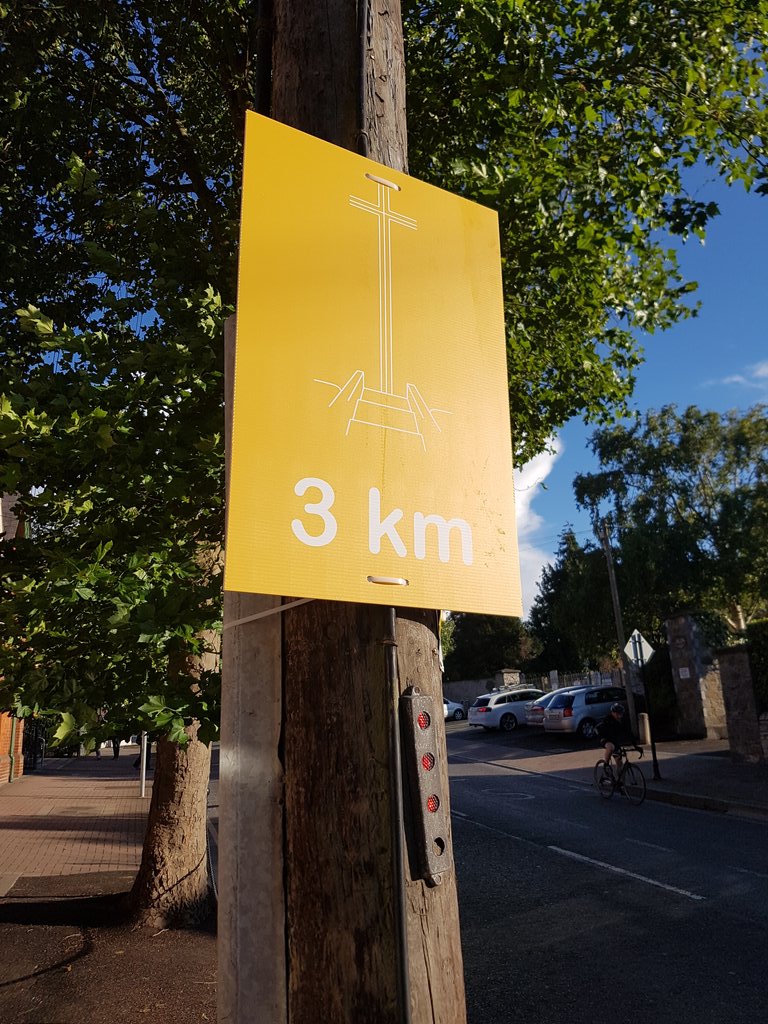 roakleyIRL's tweet photo. At the 3k to go mark in Castleknock. It will be at this point that pilgrims who skimped on their training will start hitting the wall. https://t.co/rX4gbTv6Qh