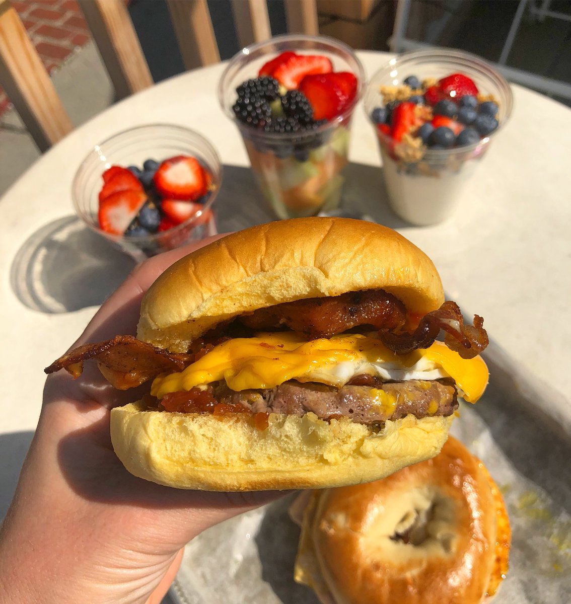 BestBurgerBar tweet media