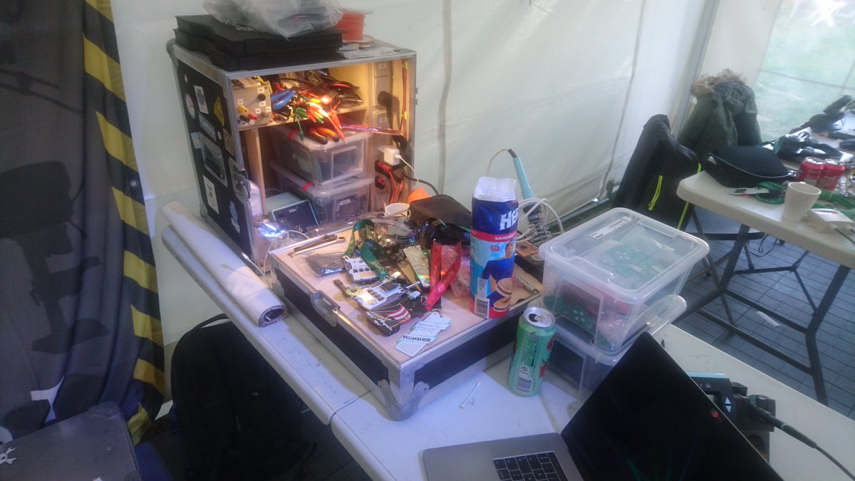 Sommerhackdk's tweet photo. Pics from the hacker tent #sommerhack2018 https://t.co/eji1aNtbLX