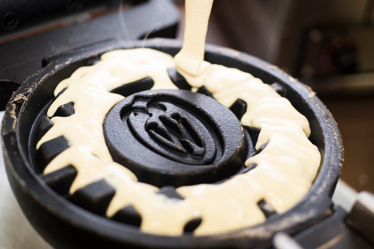 UWMadison's tweet photo. There’s no waffle like a Wisconsin waffle 👐 #NationalWaffleDay https://t.co/9c5hMHBEWe