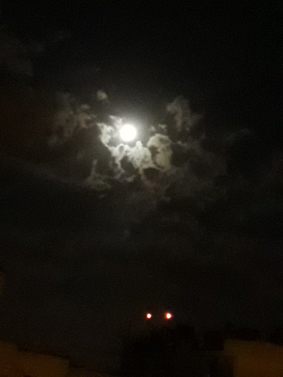 Lou Loca on X: "Очень красивая луна https://t.co/n5pIq7GFST" / X