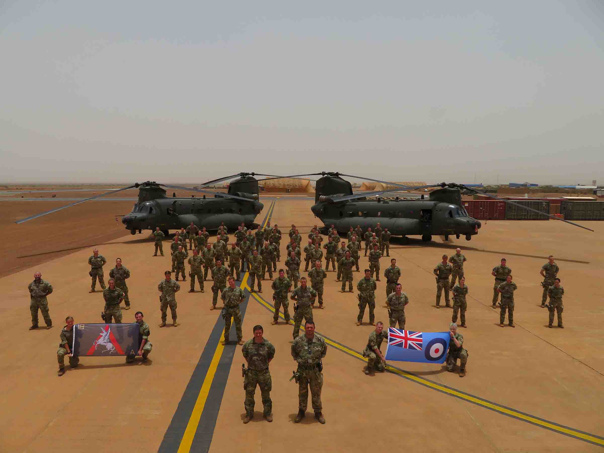 RAF Logistics on Twitter "Chinook's from RAF Odiham deployed to Mali