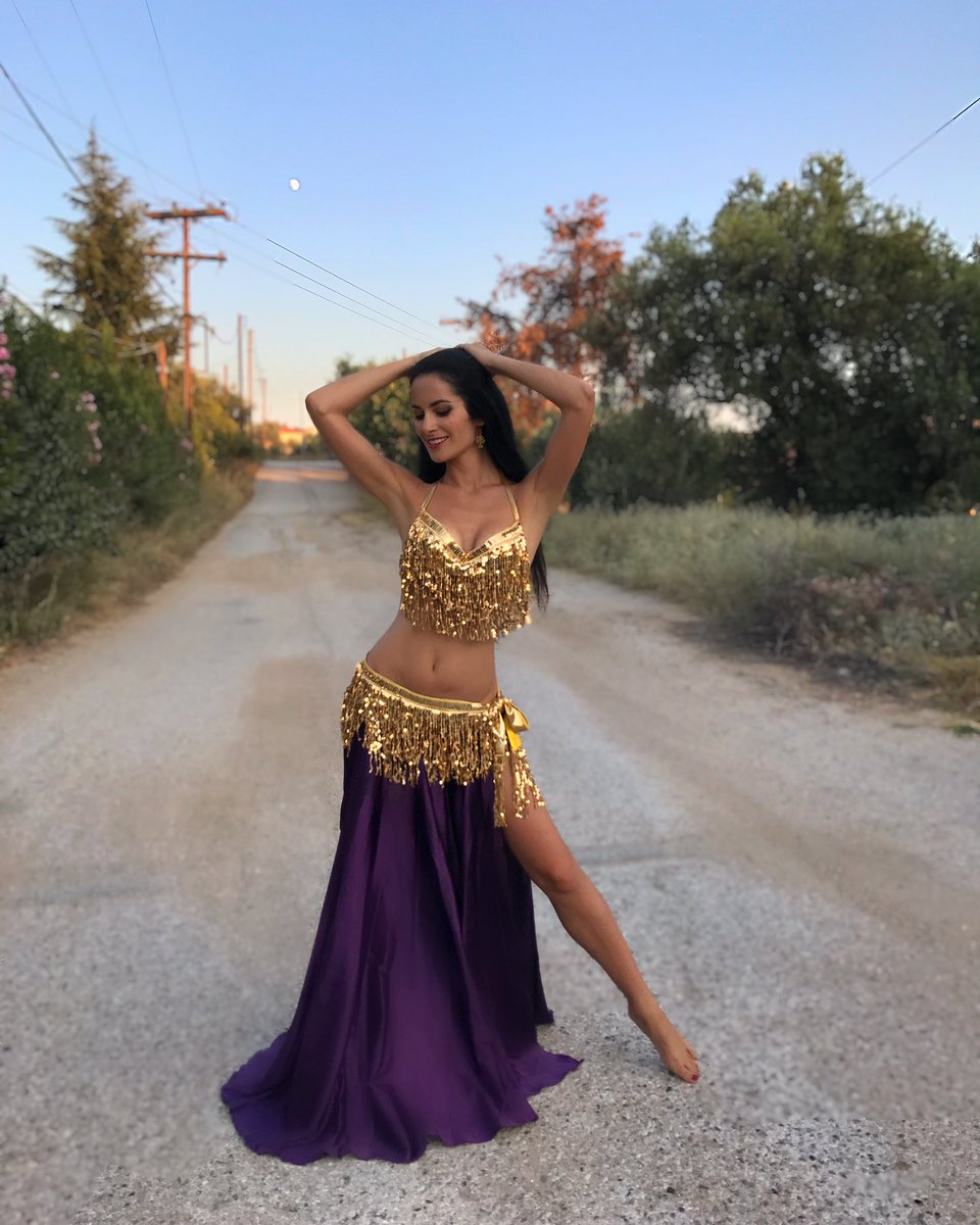The sun watches what I do, but the moon knows all my secrets 🌙🌔🌕🌖 ~ J M wonderland #gold #sequinsaddict #bellydancer #fleurestelle