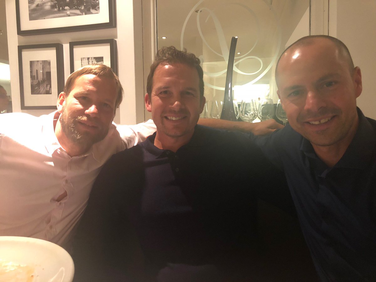 Kevin__Davies's tweet photo. Nice to catch up with these 2 lovely chaps last night and do some reminiscing!! Could be the new dream team 🤔 https://t.co/zgFRPH5HYo