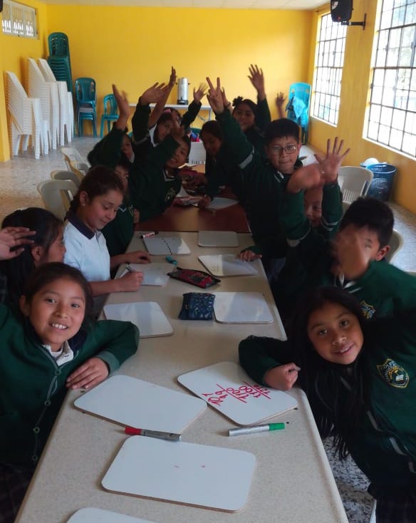 cindyweitzman's tweet photo. Recreational math session beamed from San Francisco, USA to Totonicapán, Guatemala and the kids are loving @ExplodingDots @brilliantorg @nrichmaths @youcubed @MathforLove @SteveWyborney #reclaimmathjoy https://t.co/00y6So5rcF