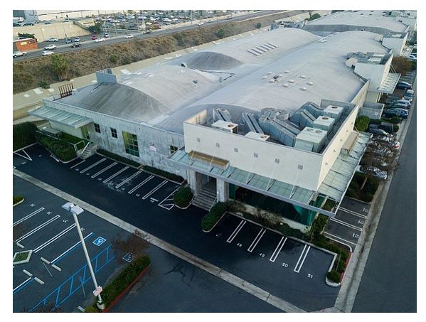 first_property's tweet photo. Happy to have represented @jamcityhq, a mobile entertainment company that signed a #lease for 40,000 sqft of office space near #easthamstation in #culvercity . check us out on #labusinessjournal 's site for more details! https://t.co/f5IKhkBMR2 https://t.co/bmJIbNifvc