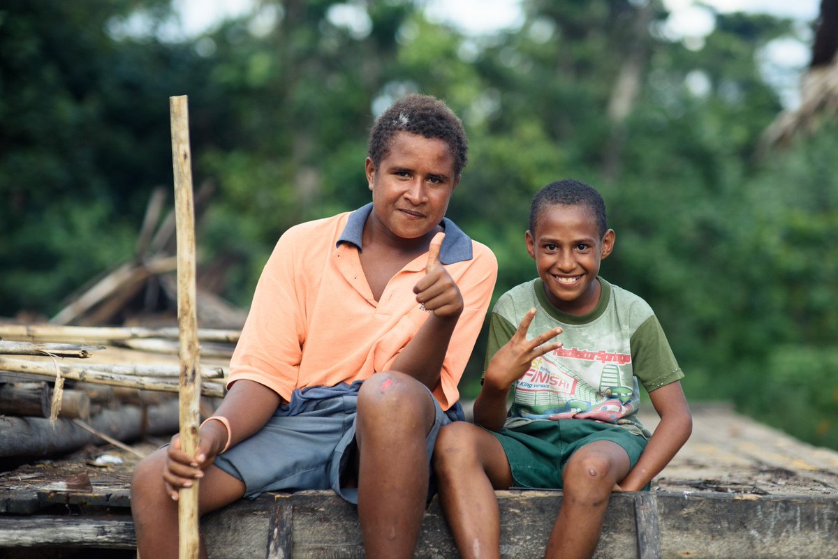 coolearth's tweet photo. By providing funds that rainforest communities can invest in what they need most, Cool Earth offers villages another choice than logging and palm oil. This August, help raise money and keep trees standing: https://t.co/oXbNVN6UBv  
#CoolEarthPollada🇵🇪 https://t.co/LCGtVsni7F