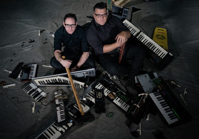creatorsfaire's tweet photo. Electronic musicians WHITEQUBE announce release of "Design Flaws" video today #musicscene @thewhiteqube https://t.co/S85SOQPUwc https://t.co/xSUXXn31Cm