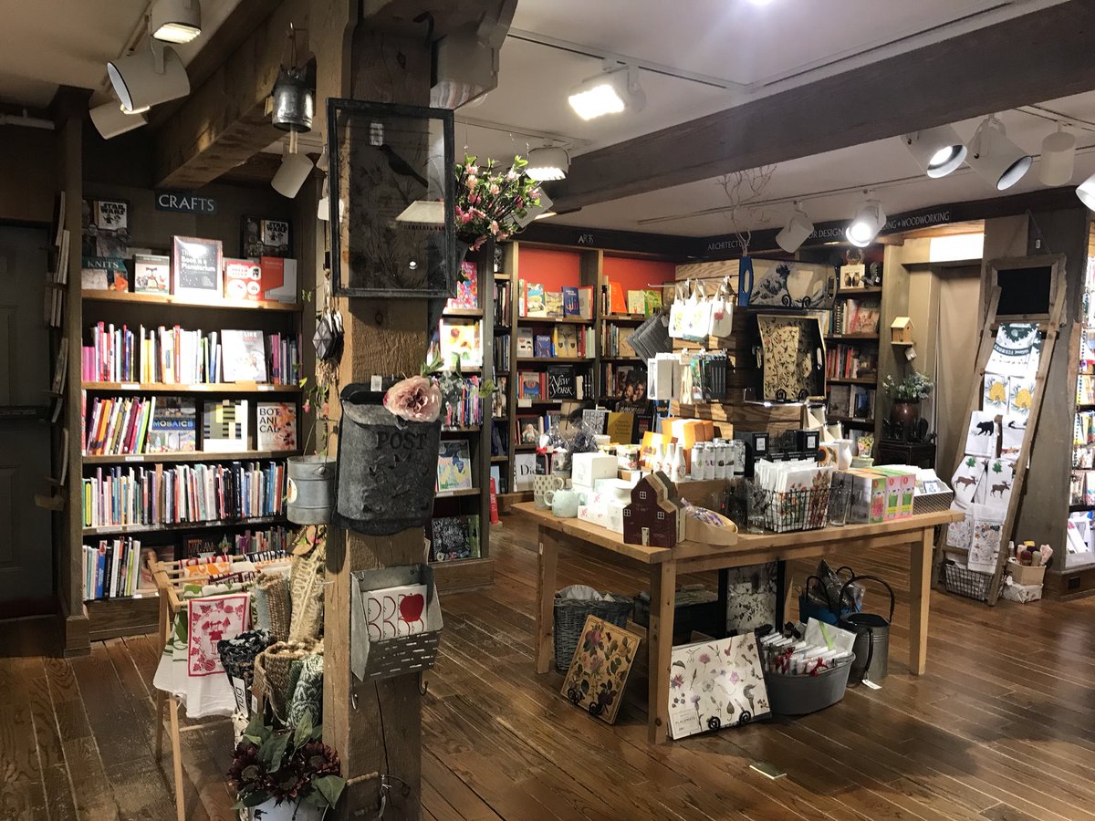 CynthiaSchwind's tweet photo. Love this store! Very friendly staff! Wish we had more time! @NorthshireBooks #percysutton #KidsNeedBooks #IndieBookCrawl @annbradenbooks @Jarrett_Lerner @joshfunkbooks @ellyswartz #BookPosse @GreeceCentral @PettiferSuz https://t.co/pB83OvbwHS