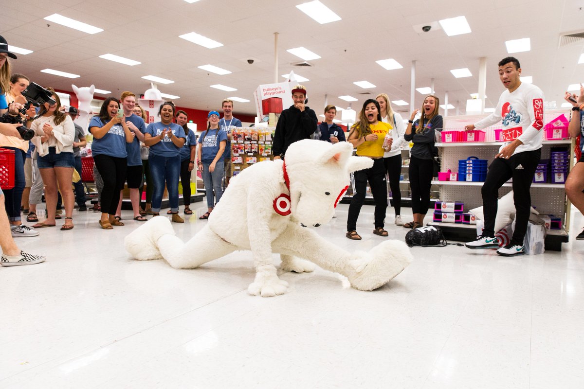 georgefox's tweet photo. Late Night at Target #danceoff! #welcomeweekend2018 https://t.co/3JgREUnx6c