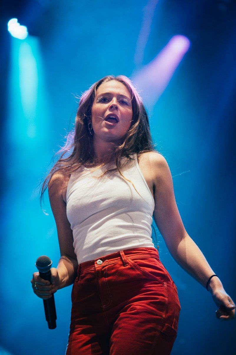 Dork On Twitter Maggie Rogers Shows Her Pop Star Potential At Reading