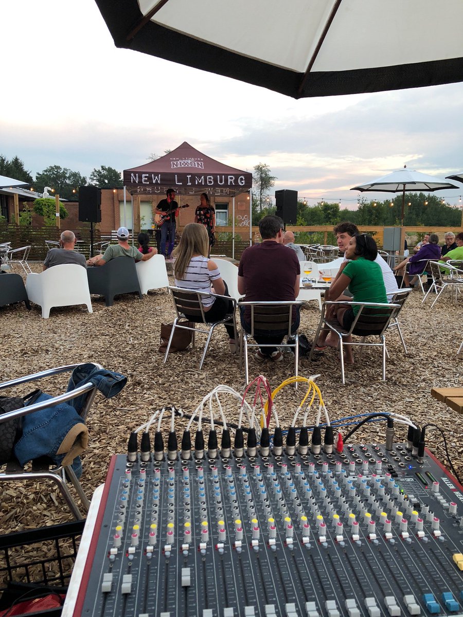 Shari and Jonny rocking it at New Limburg!